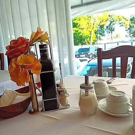 Hotel Galles 3*